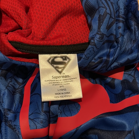 Superman hoodie DC comics. Boys large (10/12) - Picture 5 of 5
